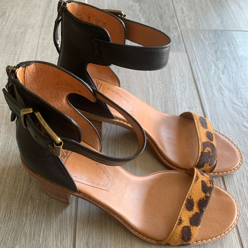 Woman’s Zodiac Ilsa Haircalf Sandals
